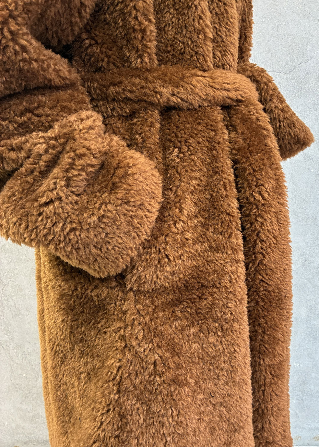 
                  
                    Long teddy coat
                  
                