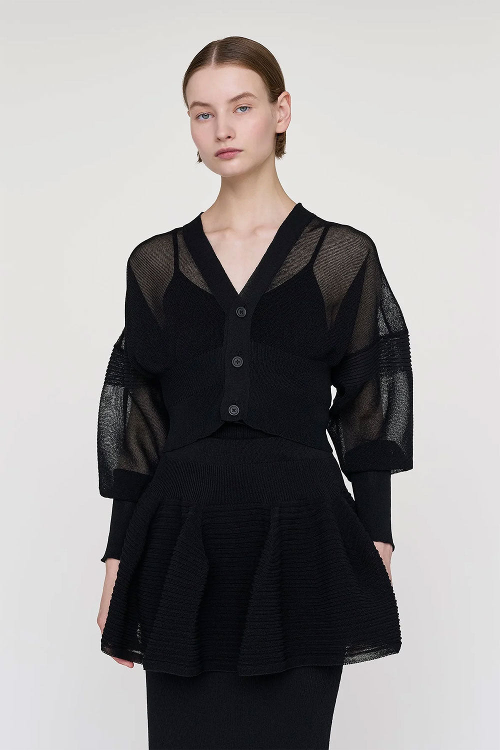 
                  
                    TC GARTER LUCENT CROPPED CARDIGAN -BLACK-
                  
                