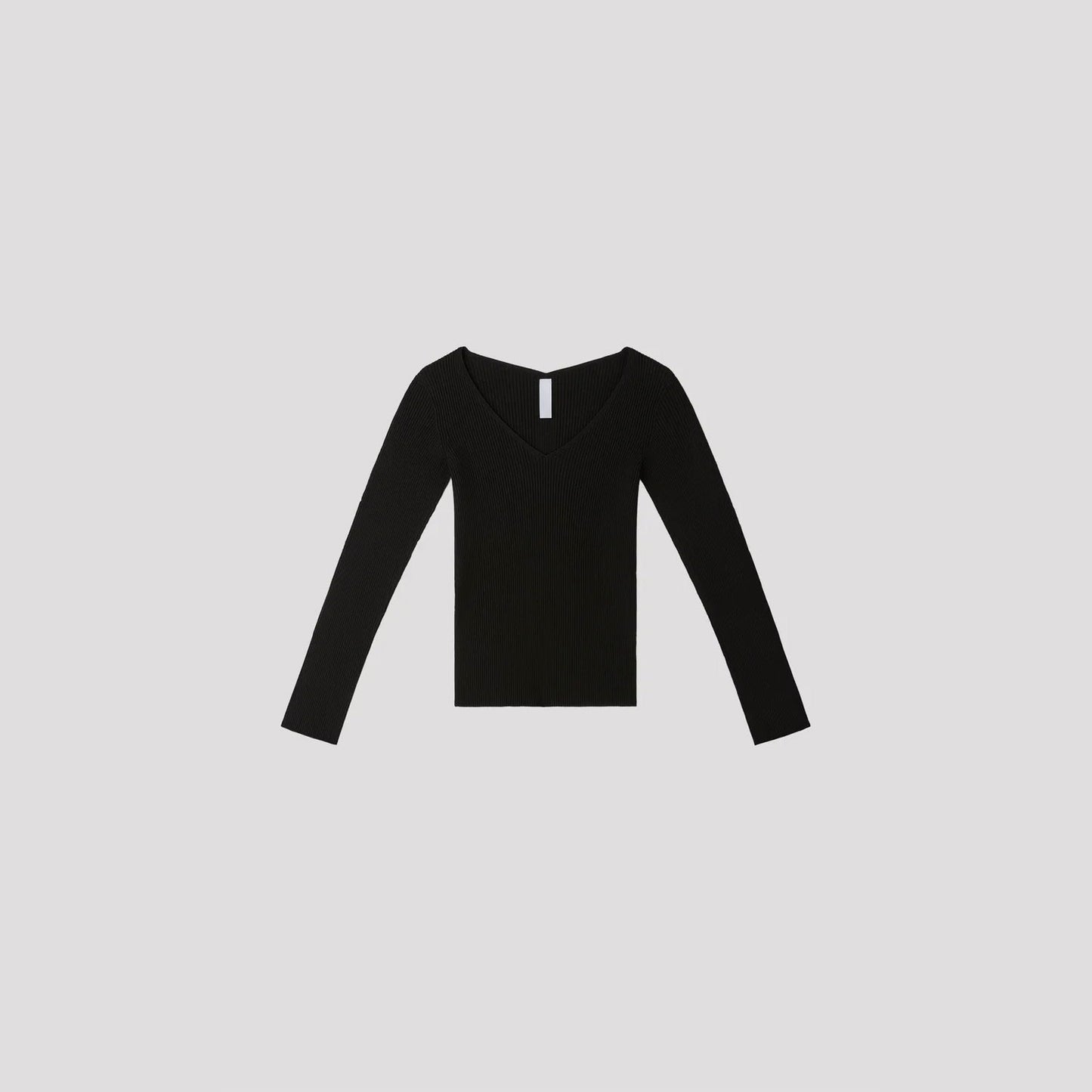 
                  
                    PORTRAIT V-NECK LONG SLEEVE TOP
                  
                