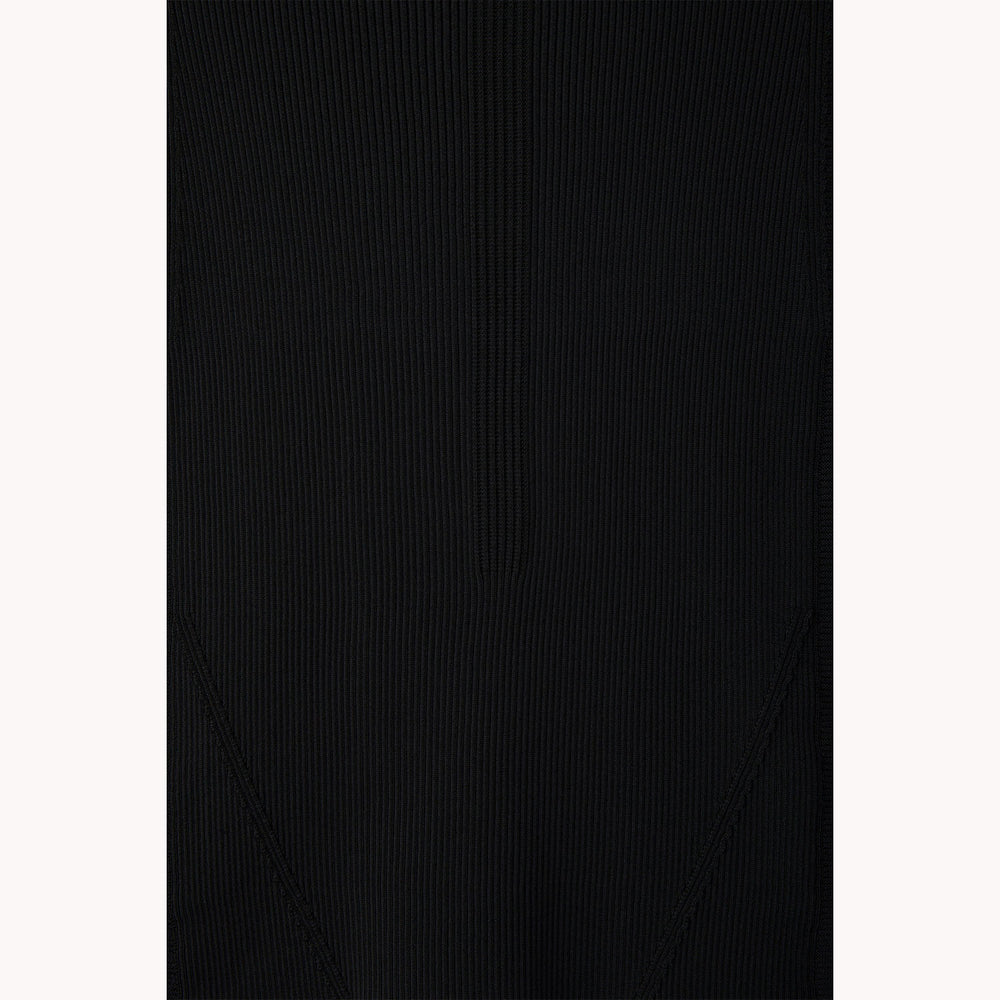 
                  
                    PORTRAIT CREASE TOP -BLACK-
                  
                