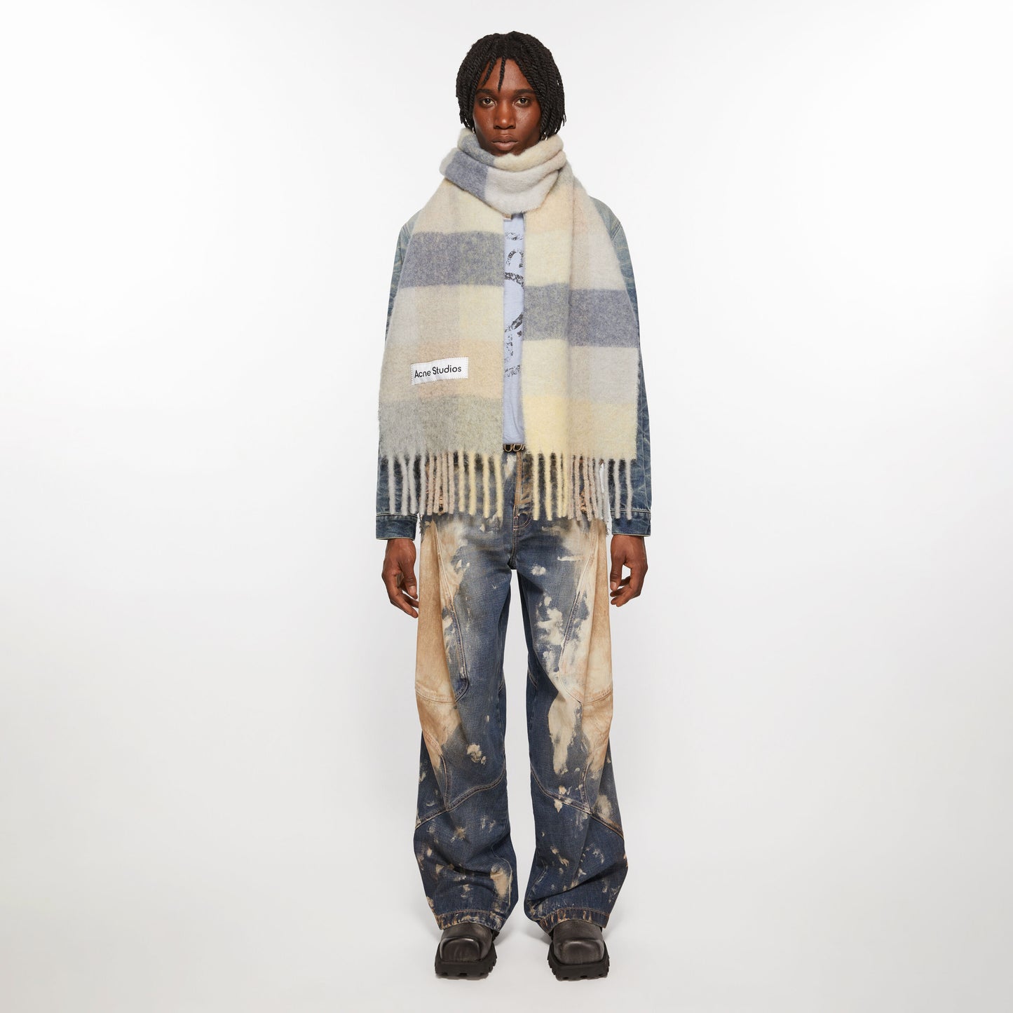 
                  
                    MOHAIR CHECKED SCARF
                  
                