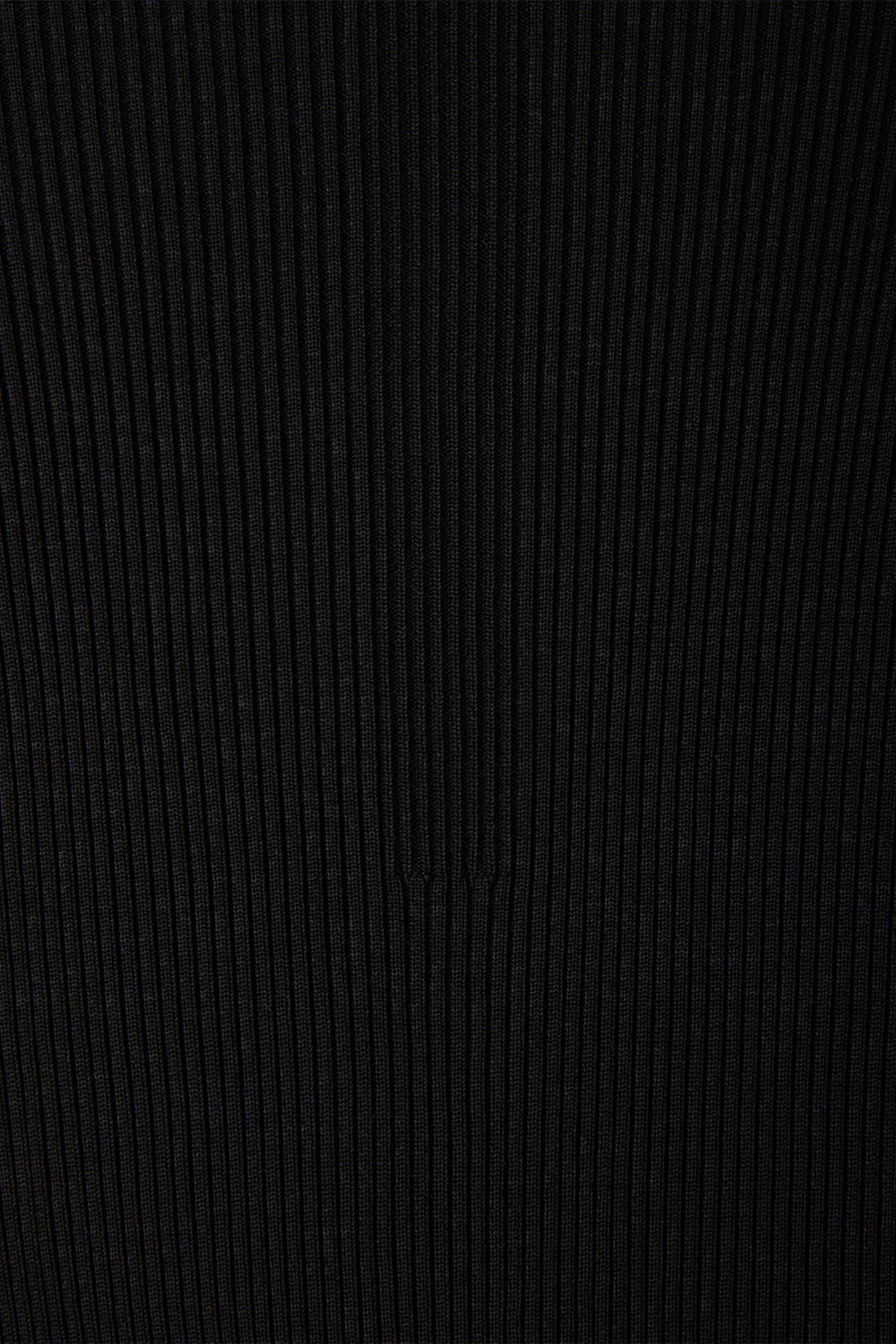 
                  
                    PORTRAIT V-NECK LONG SLEEVE TOP
                  
                