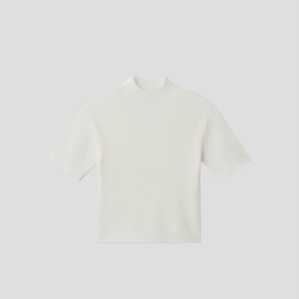 
                  
                    PORTRAIT MOCKNECK SHORT SLEEVE TOP
                  
                
