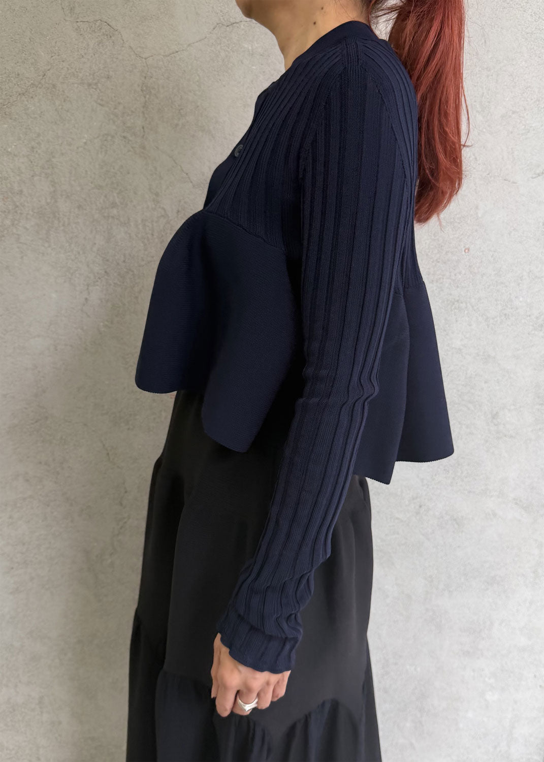 
                  
                    POTTERY-BUST FLARE CARDIGAN
                  
                