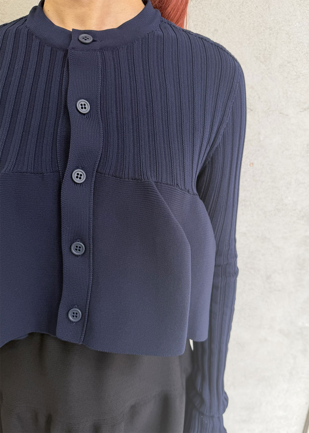 
                  
                    POTTERY-BUST FLARE CARDIGAN
                  
                
