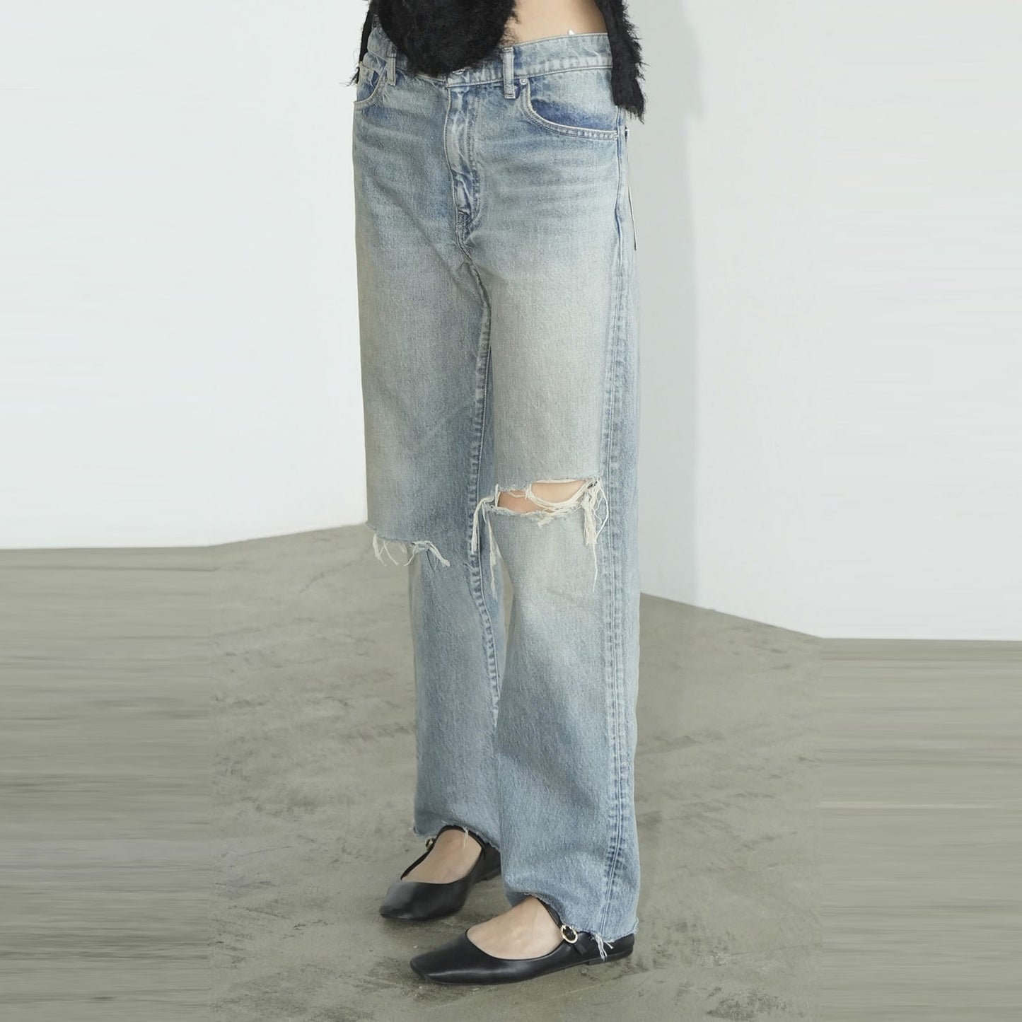 
                  
                    CRASH DENIM PANTS
                  
                