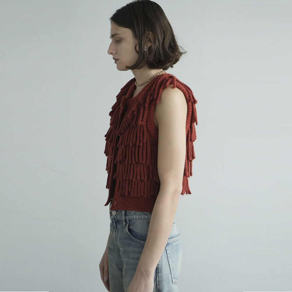 
                  
                    W FACE FRINGE KNIT VEST
                  
                