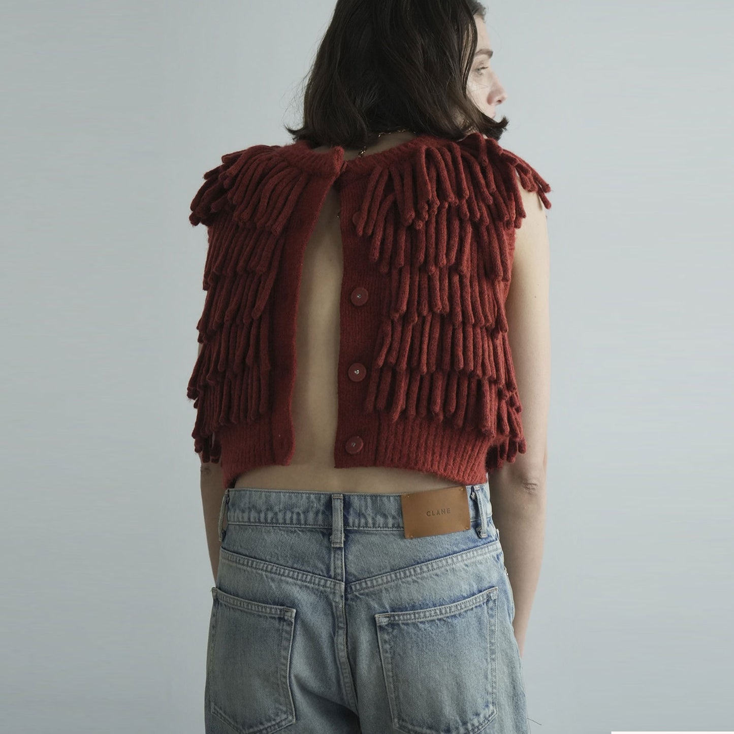 
                  
                    W FACE FRINGE KNIT VEST
                  
                