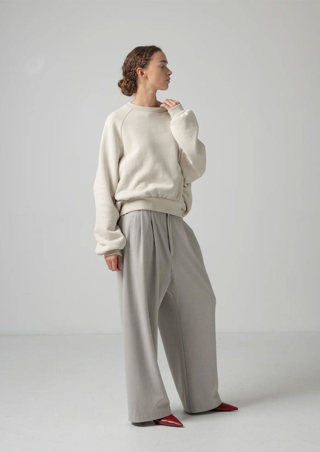 
                  
                    OLYMPIA SWEATSHIRT
                  
                