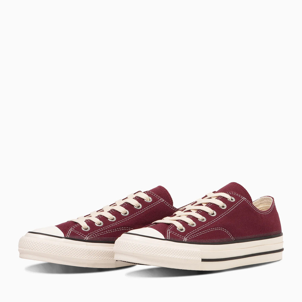
                  
                    CHUCK TAYLOR CANVAS OX
                  
                