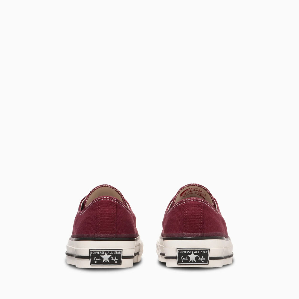 
                  
                    CHUCK TAYLOR CANVAS OX
                  
                
