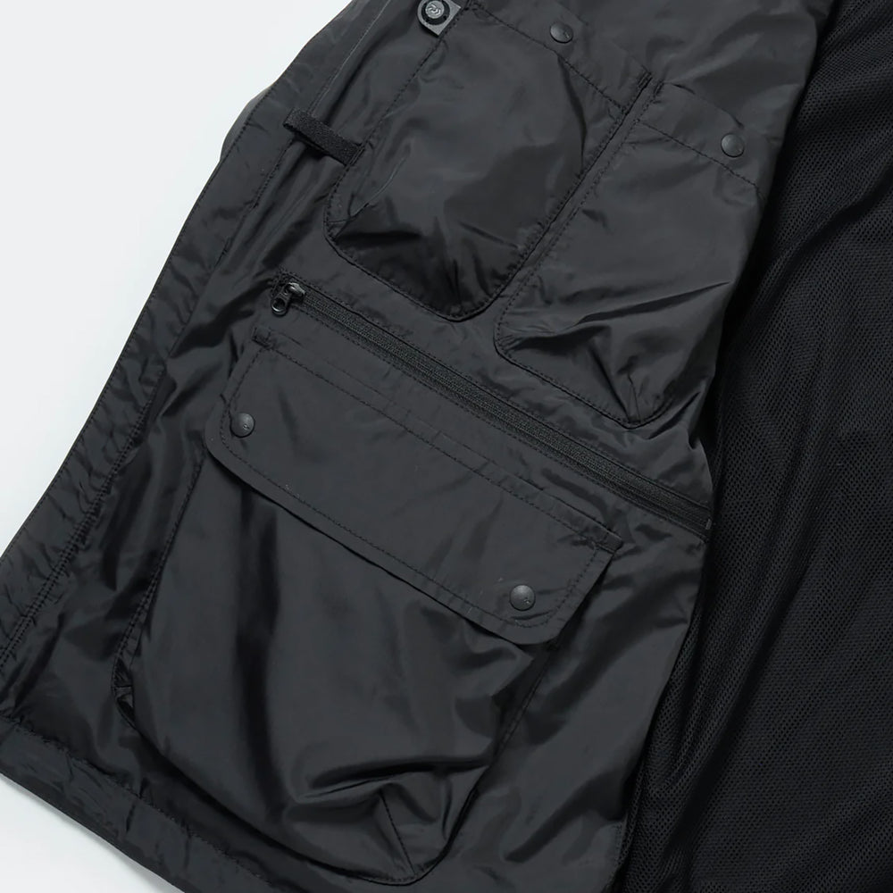 
                  
                    TECH SYNTHETIC SKIN WINDBREAKER JACKET
                  
                