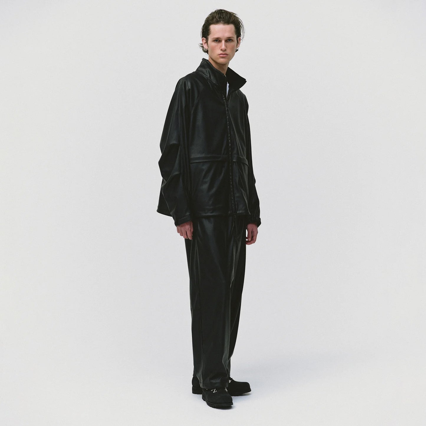 
                  
                    TECH SYNTHETIC SKIN WINDBREAKER PANTS
                  
                