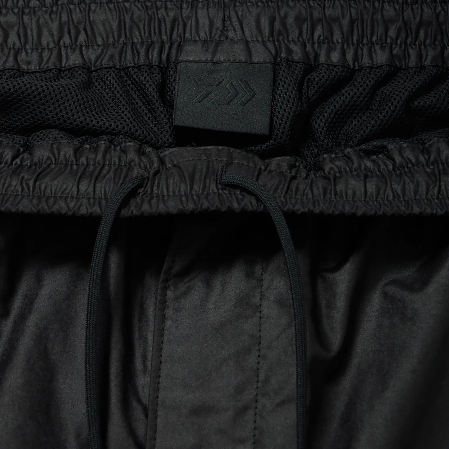 
                  
                    TECH BRITISH HUNTER WINDBREAKER PANTS
                  
                