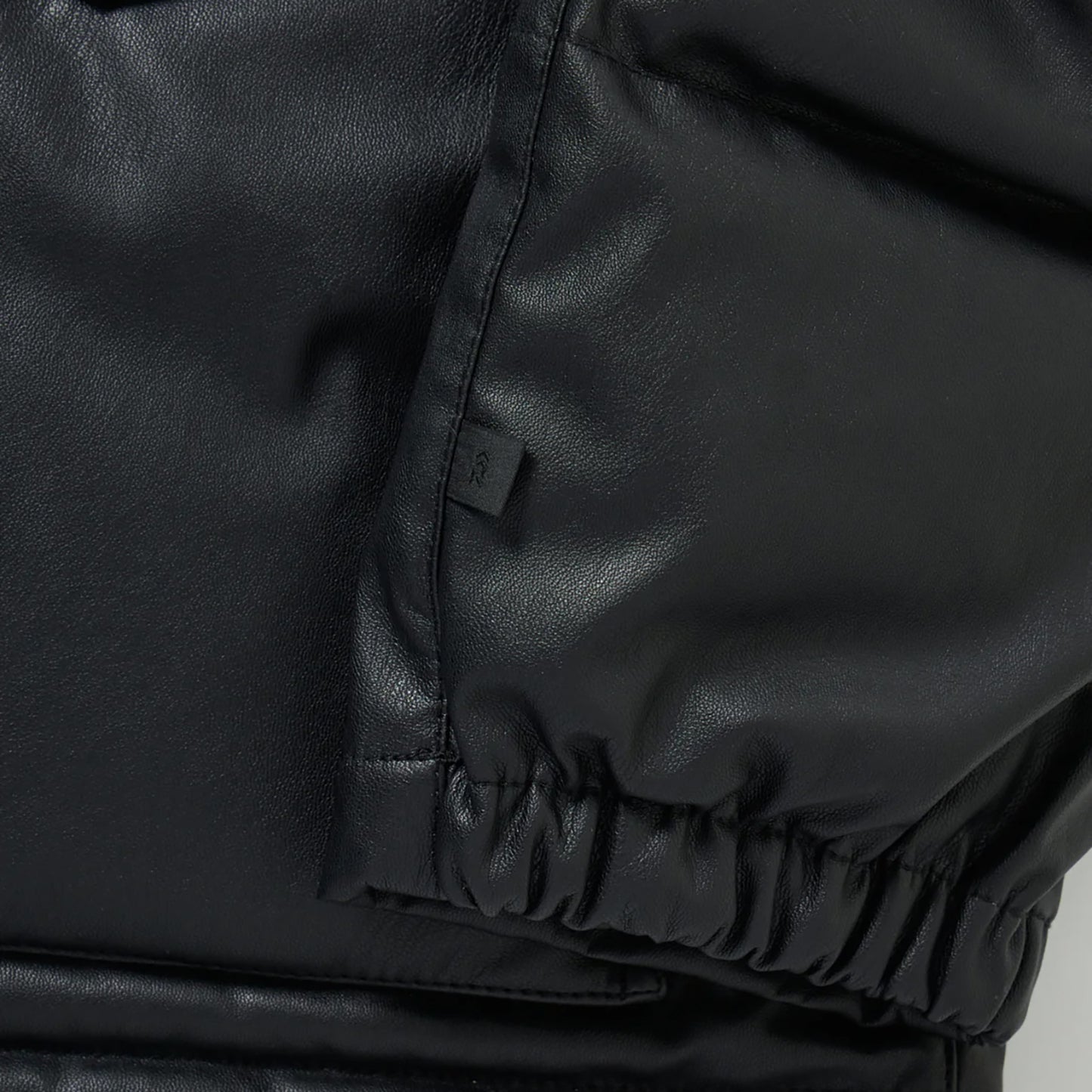 
                  
                    TECH 2WAY SYNTHETIC SKIN DOWN JACKET
                  
                