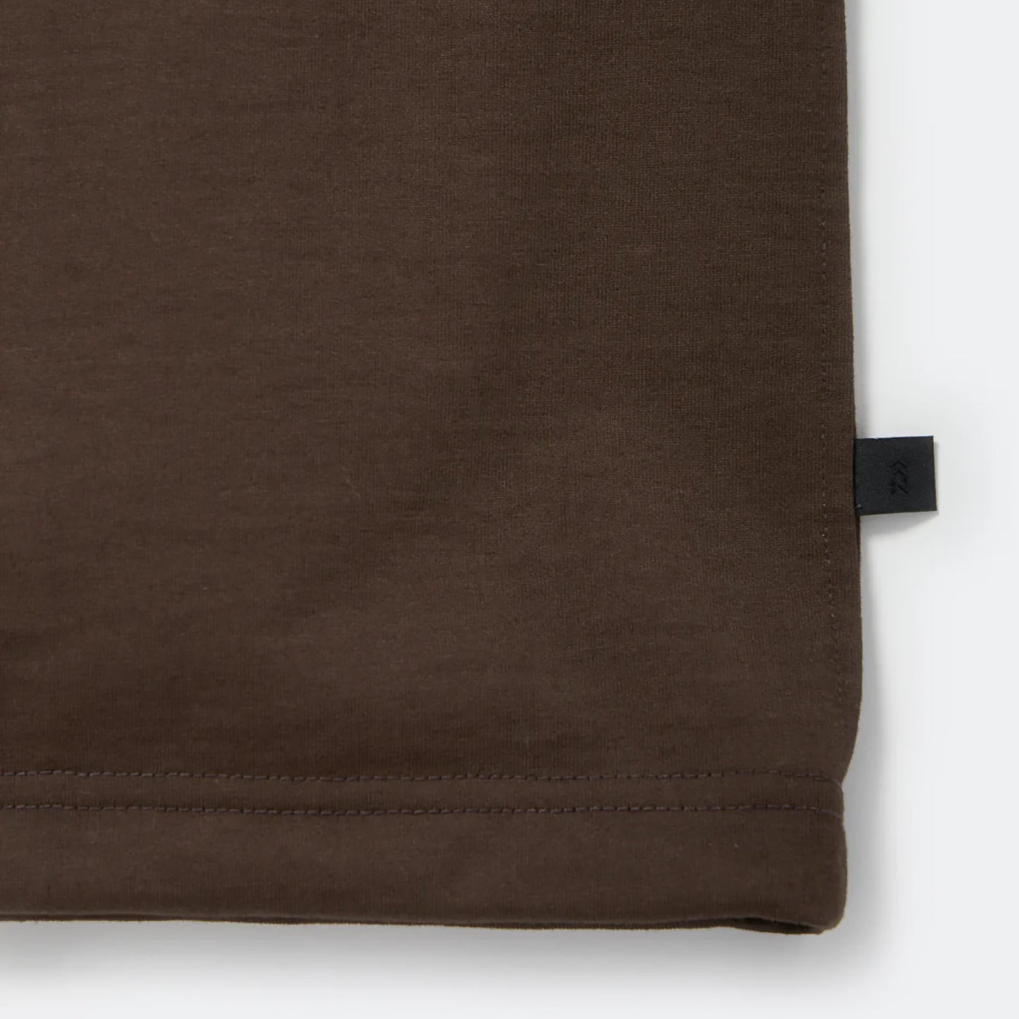 
                  
                    TECH SIDE POCKET S/S TEE
                  
                