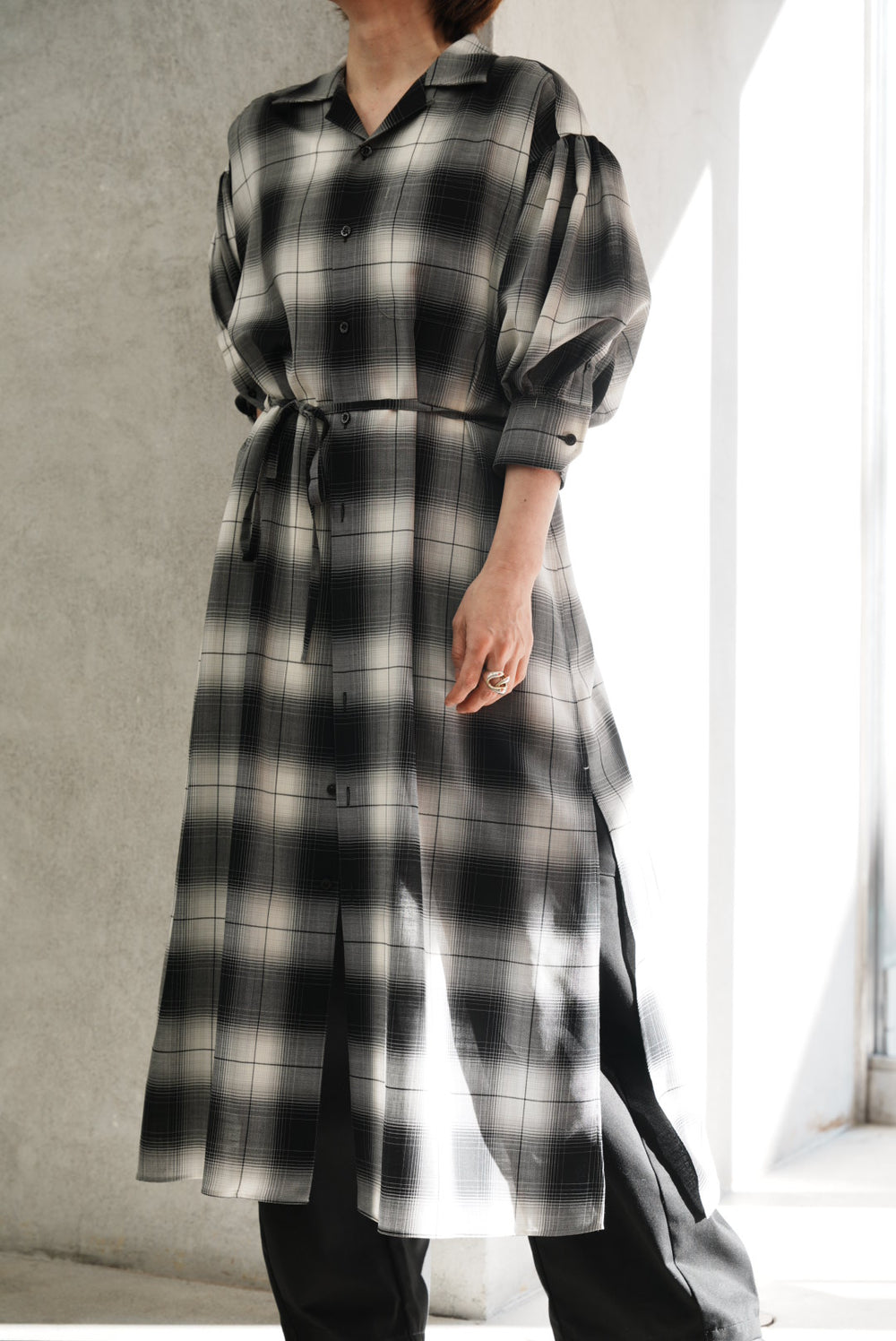 今期 T/W OMBRE CHECK BALLOON SLEEVE DRESS T/W OMBRE CHECK BALLOON SLEEVE DRESS-BEIGE- – OBLIGE