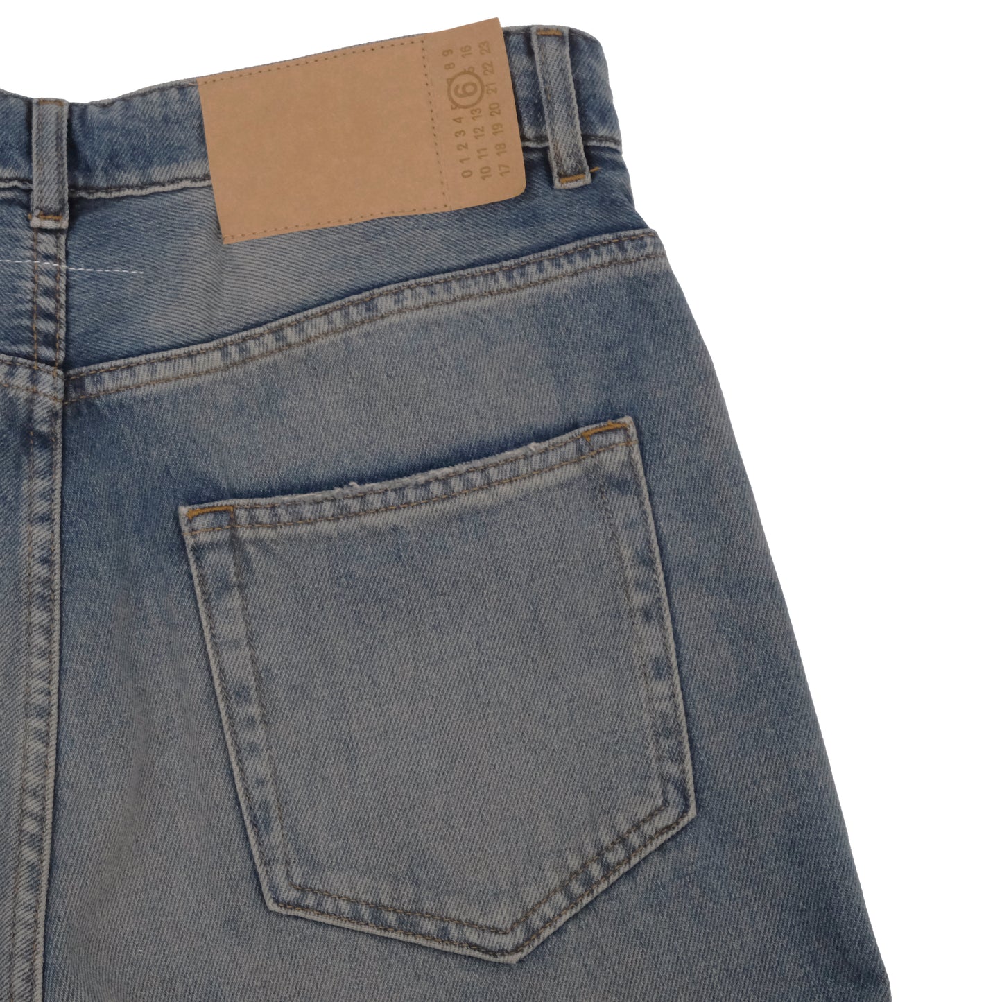 
                  
                    DESTROYED 5 POCKET JEANS
                  
                