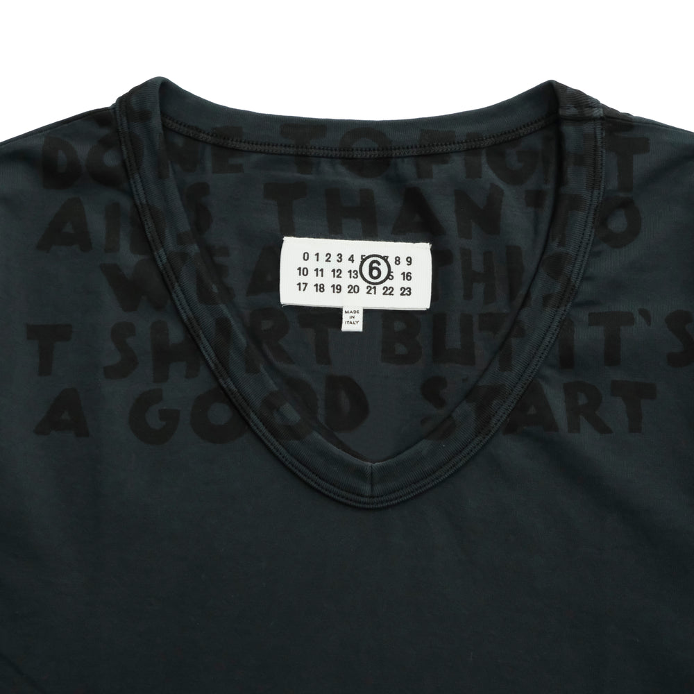
                  
                    V-NECK SIDA JERSEY
                  
                