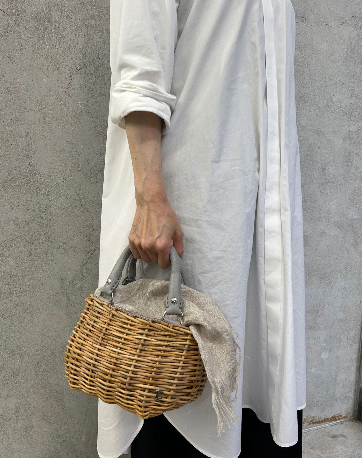 
                  
                    ステーブルS-GRY-
                  
                