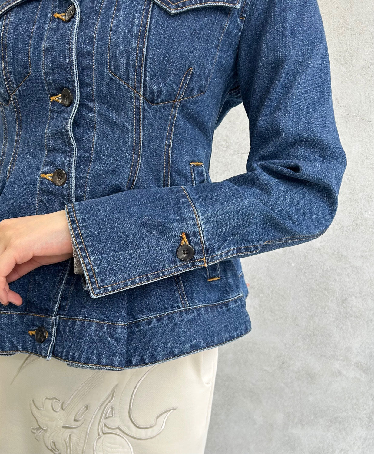 
                  
                    ORGANIC COTTON TAIL ORED DENIM JACKET -BLUE-
                  
                