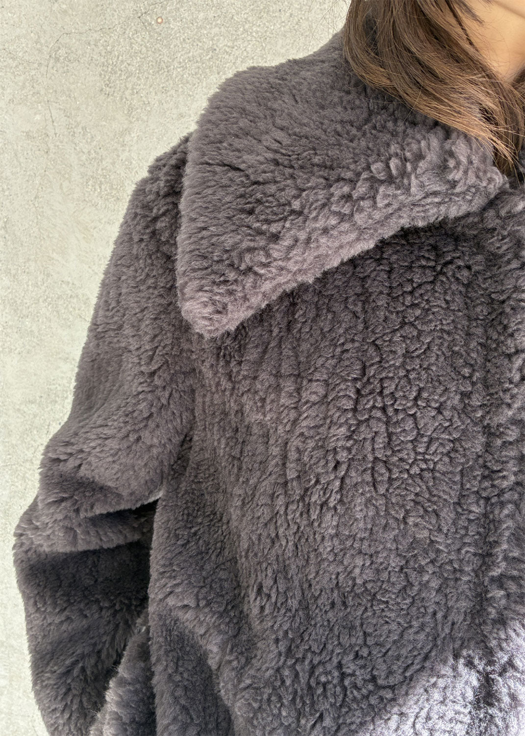 
                  
                    WOOL BOA WIDE COLLAR COAT
                  
                