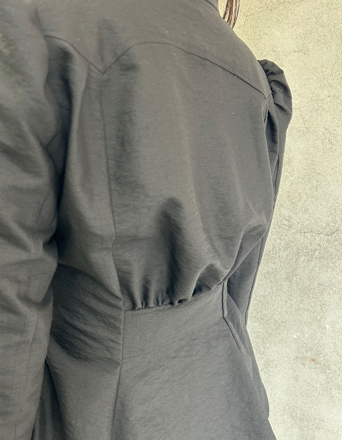 
                  
                    DRAPED WRAP JACKET -BLACK-
                  
                