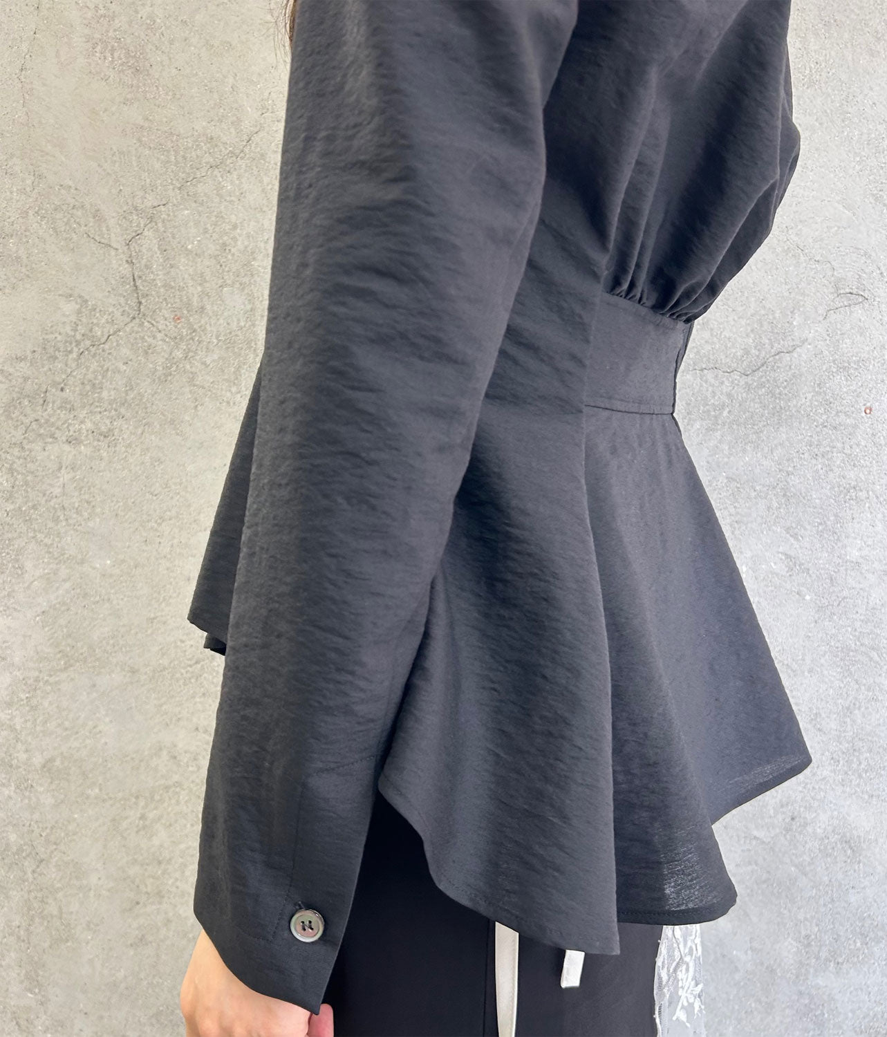 
                  
                    DRAPED WRAP JACKET -BLACK-
                  
                