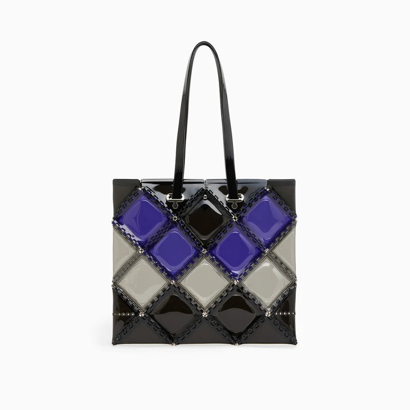 
                  
                    FLAT TOTE BLEND
                  
                