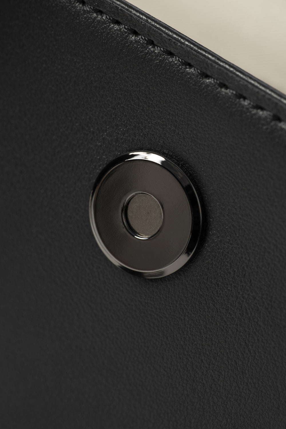 
                  
                    THE ARCH MINI -BLACK-
                  
                