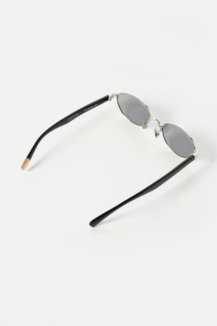
                  
                    ×BLANC METAL OVAL SUNGLASSES -BLACK-
                  
                