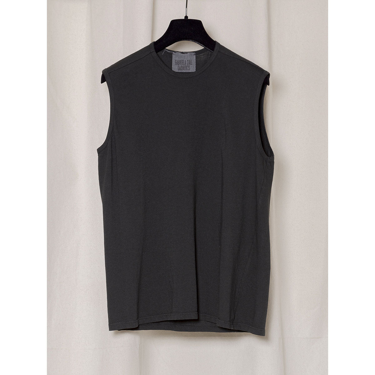 
                  
                    ORGANIC COTTON SLEEVELESS T-SHIRT
                  
                