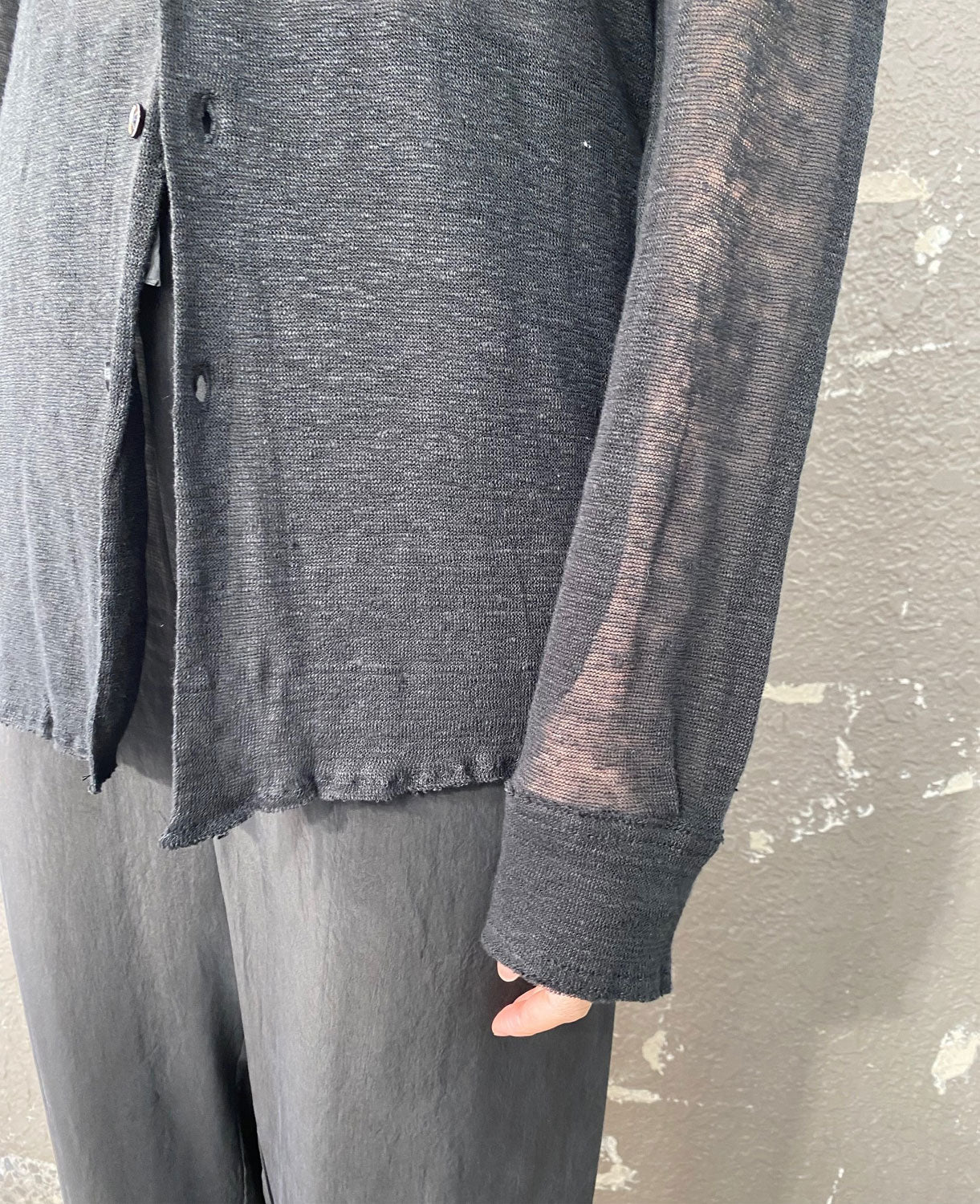 
                  
                    LINEN JERSEY SHIRT-BLACK-
                  
                