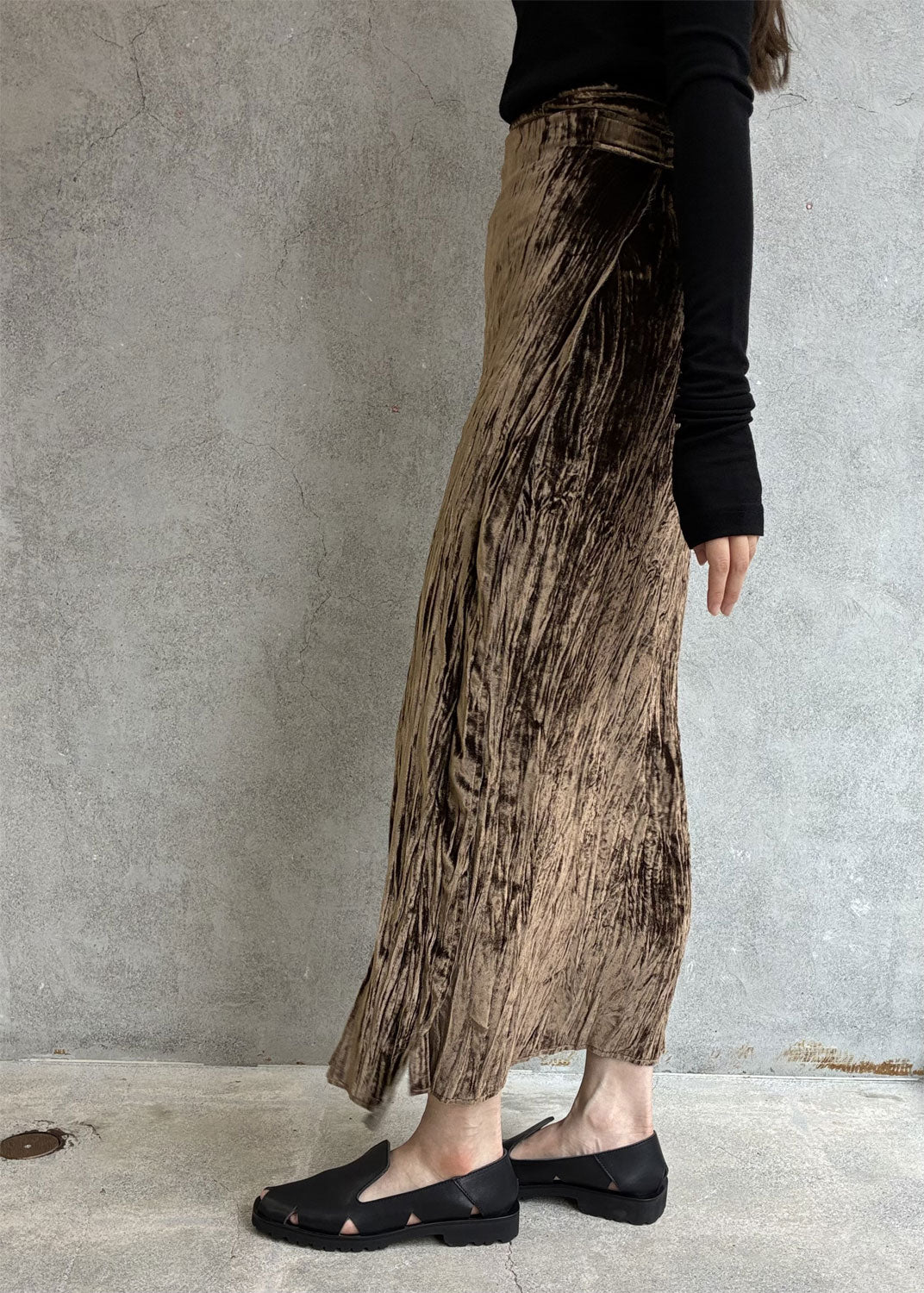 
                  
                    SILK VELVET WRAP SKIRT
                  
                