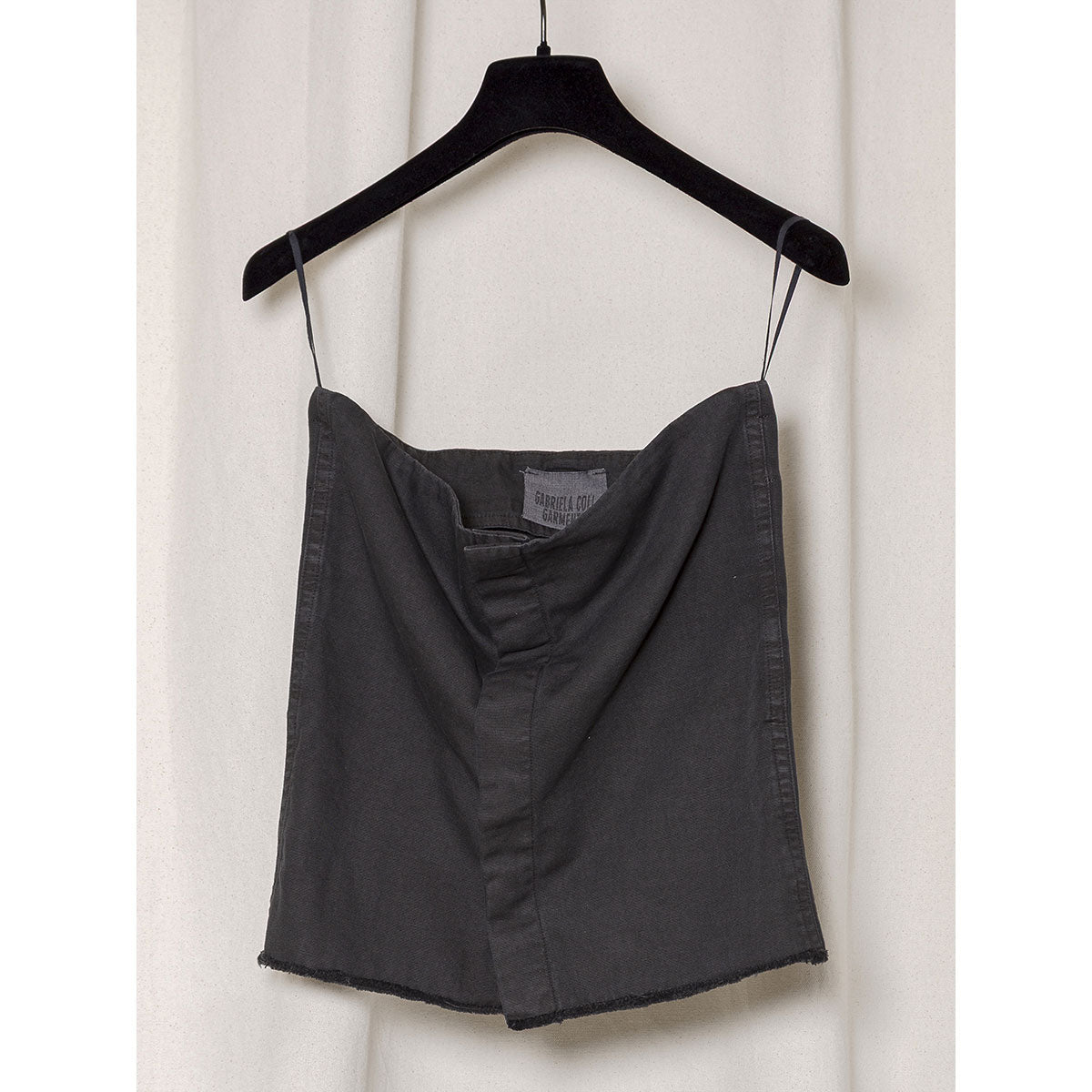 
                  
                    THIN CANVAS SNAP TOP -BLACK-
                  
                