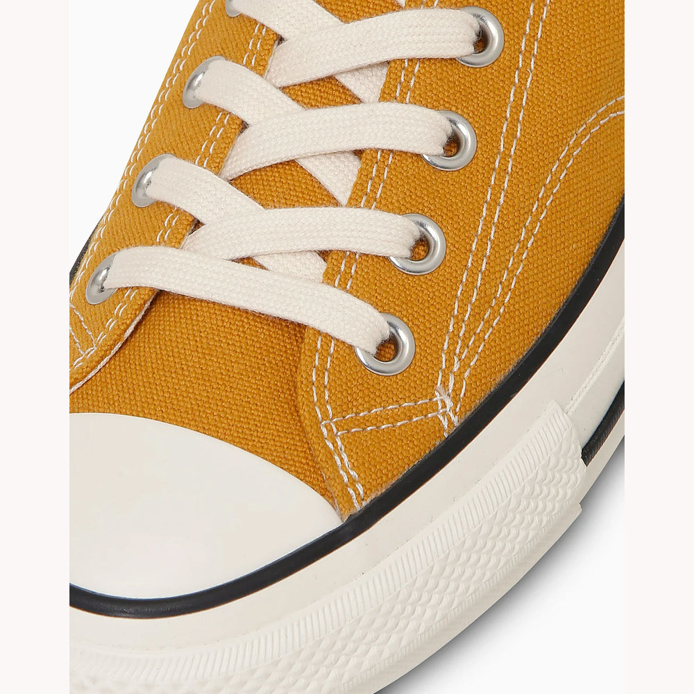 
                  
                    CHUCK TAYLOR CANVAS OX
                  
                