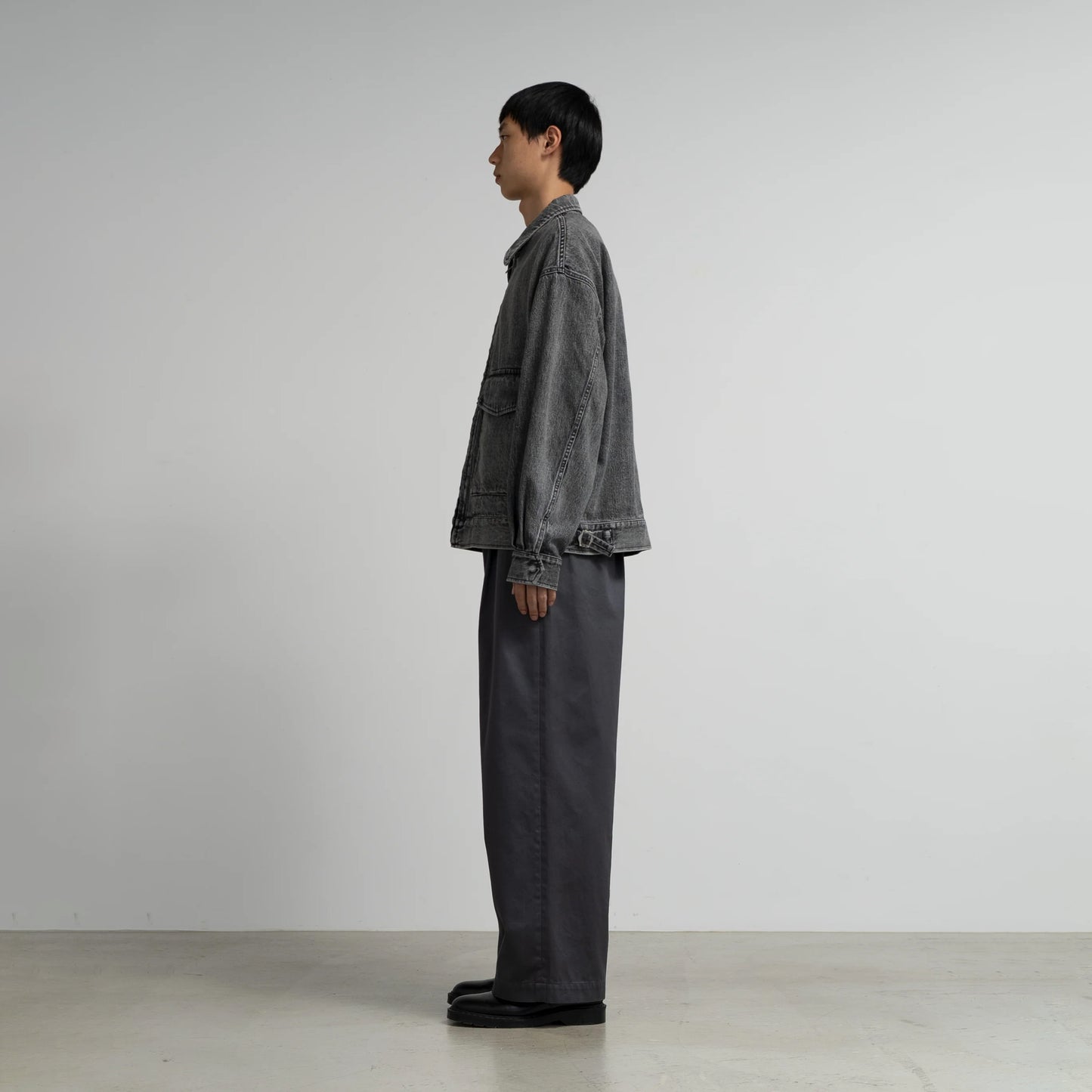 
                  
                    SELVAGE DENIM ZIP JACKET
                  
                
