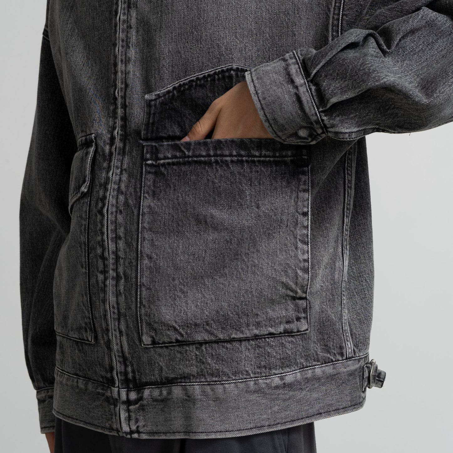 
                  
                    SELVAGE DENIM ZIP JACKET
                  
                
