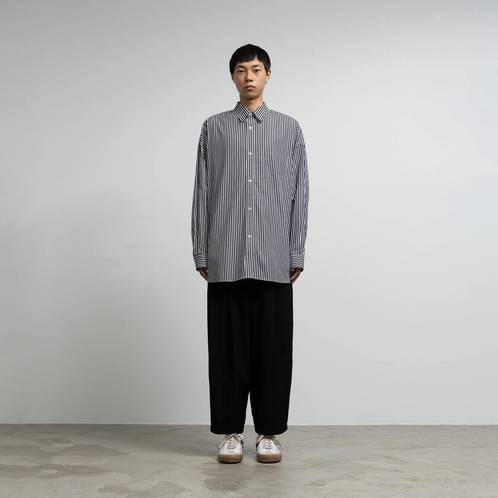 
                  
                    HIGH COUNT REGULAR COLLAR ROUND CUT OVERSIZED SHIRT
                  
                