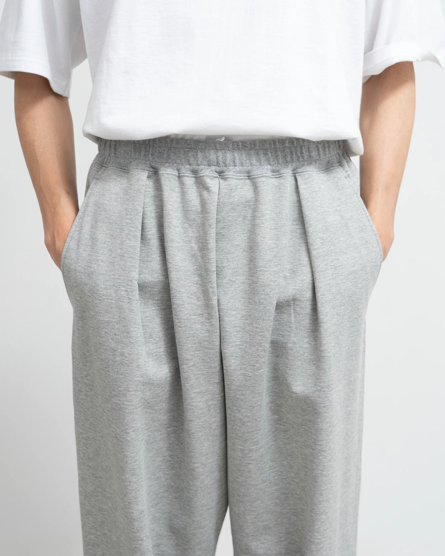 
                  
                    ULTRA COMPACT TERRY SWEAT PANTS
                  
                