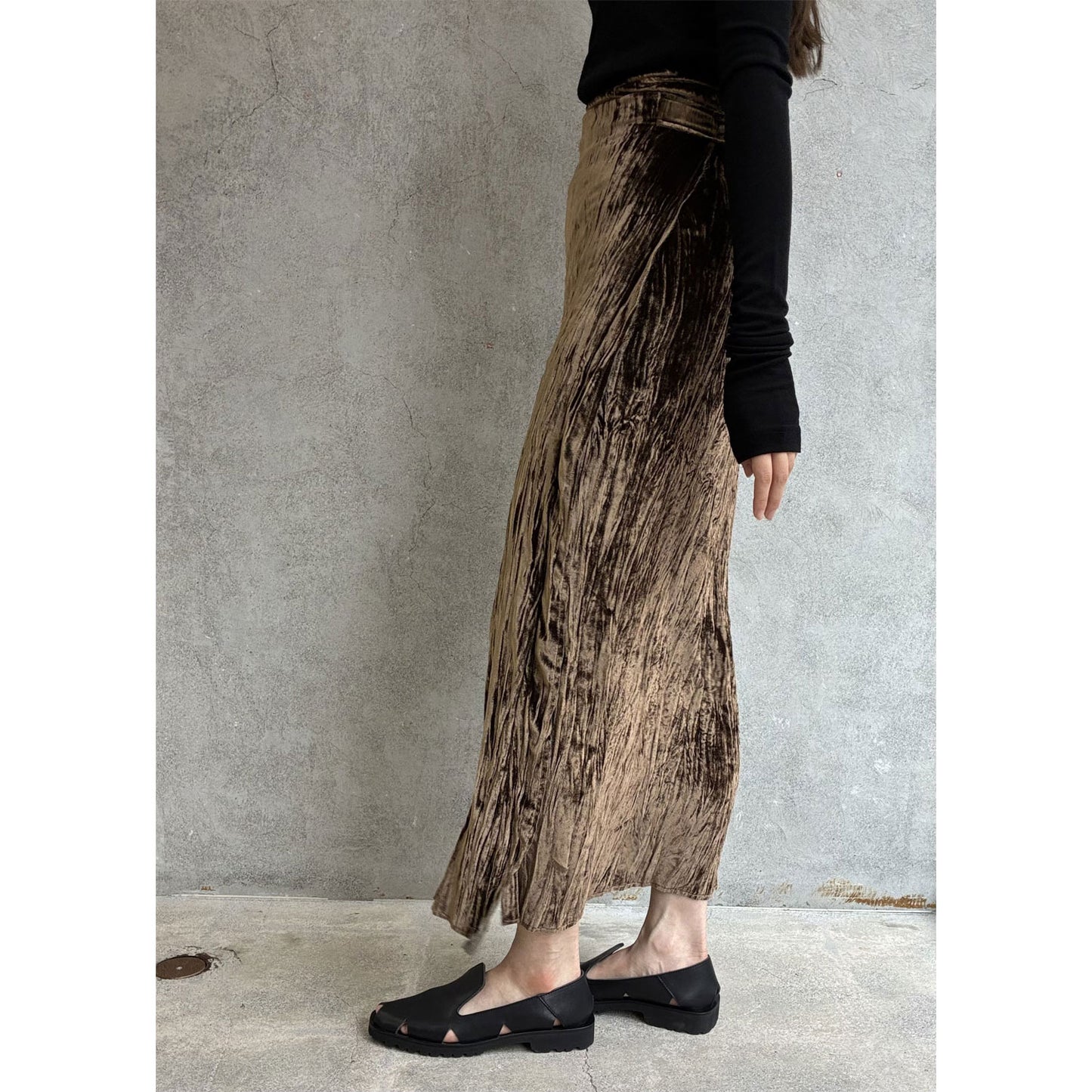 
                  
                    SILK VELVET WRAP SKIRT
                  
                