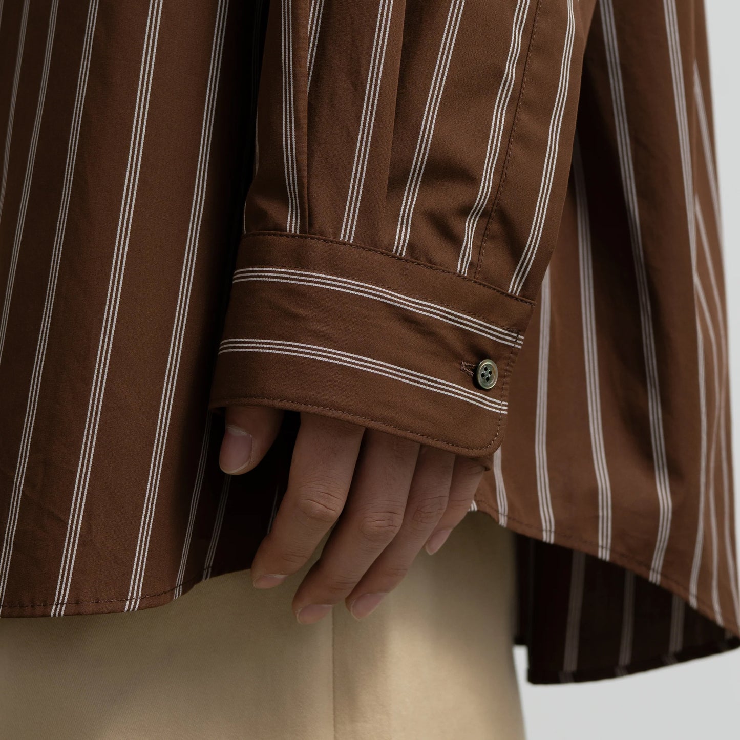 
                  
                    SIDOGRAS STRIPE L/S OVERSIZED REGULAR COLLAR SHIRT
                  
                