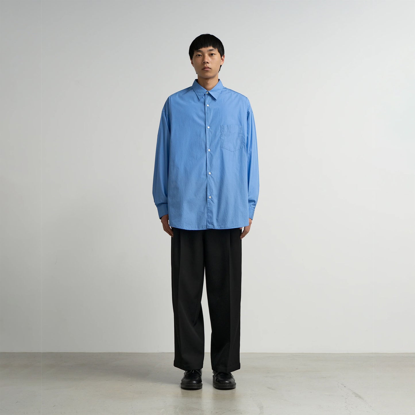 
                  
                    BROAD L/S OVERSIZED REGULAR COLLAR SHIRT
                  
                