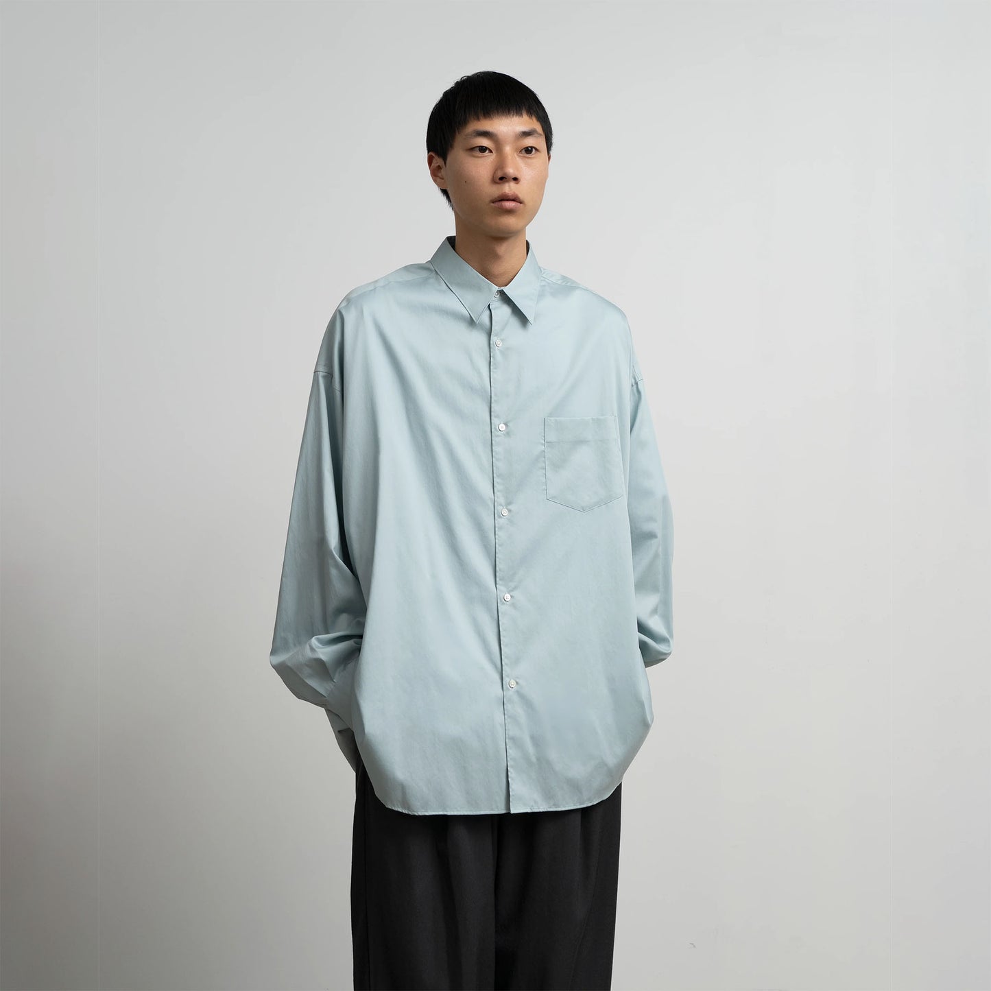 
                  
                    SILICON POPLIN OVERSIZED REGULAR COLLAR SHIRT
                  
                