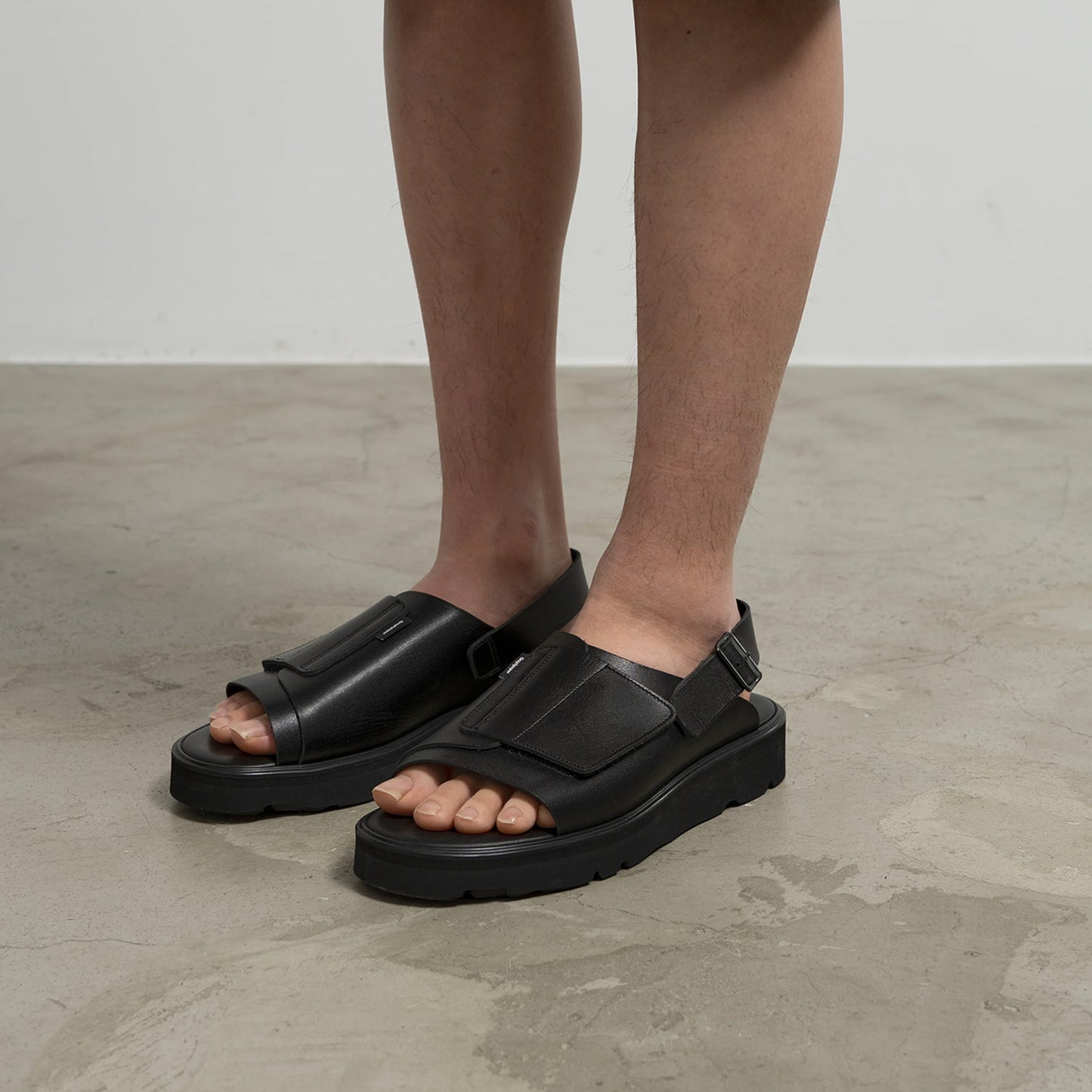 
                  
                    foot the coacher for Graphpaper VELCRO SANDALS
                  
                