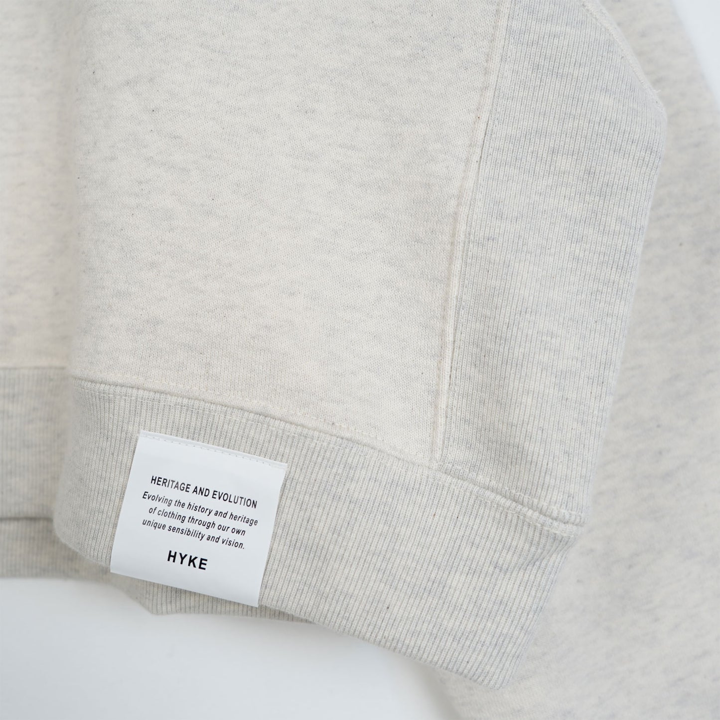 
                  
                    CROPPED SWEAT SHIRT -BEIGE-
                  
                