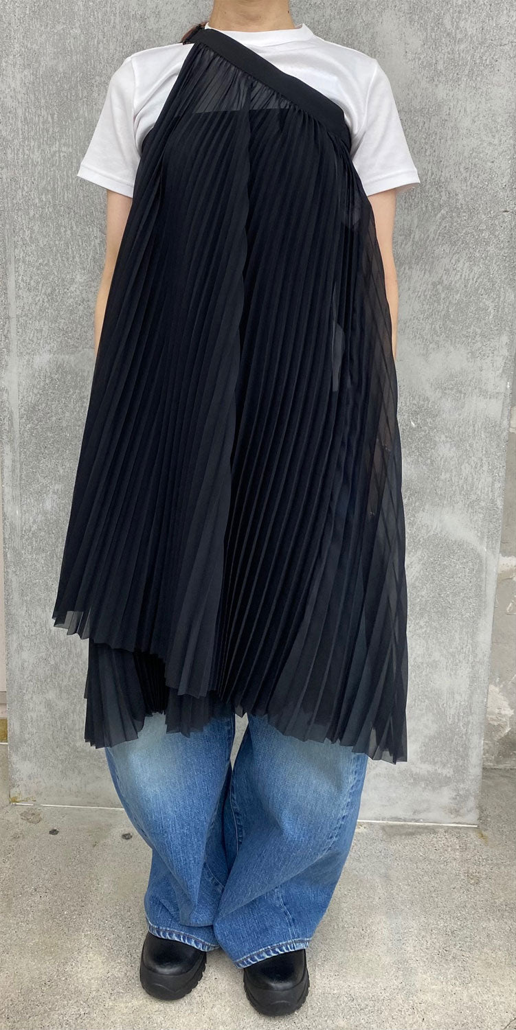 SHEER PLEATED WRAP DRESS‐NAVY- – OBLIGE