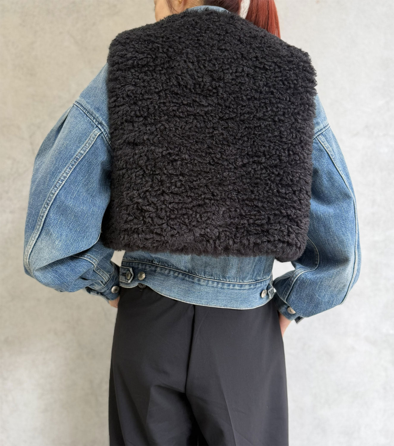 
                  
                    FAUX SHEARLING CROPPED VEST
                  
                
