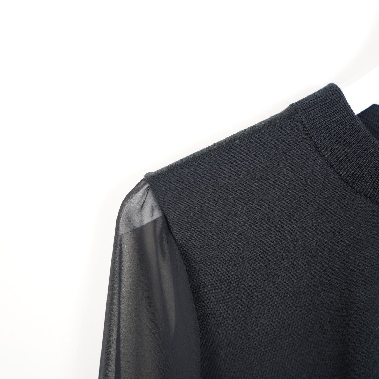 
                  
                    SHEER SLEEVES CREW NECK CROPPED KNIT-BLACK-
                  
                