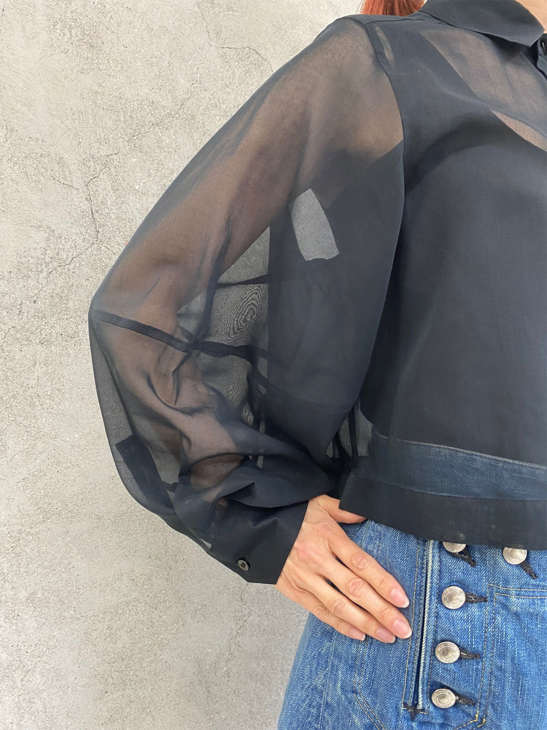 
                  
                    COTTON VOILE BALLOON SLEEVE SHIRT-BLACK-
                  
                